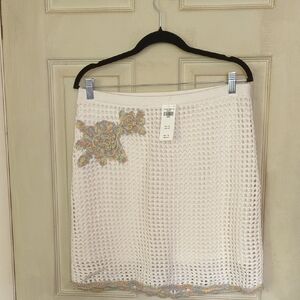 NWT Abercrombie & Fitch Open Stitch Cream Mini Skirt w/Embroidery - Large